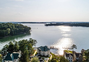 Lakes & Land at Sunset Point! Gorgeous views, Pool, Beach