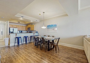 Lovely Gulf front condo w/shared sauna, hot tub, indoor pool, & stunning views
