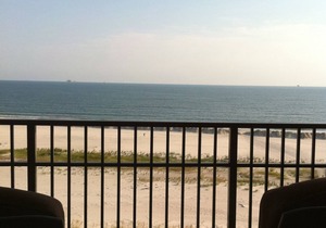 Luxury Beachfront Holiday Isle Condo. Top Floor!