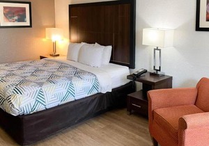 Motel 6 Opelika AL