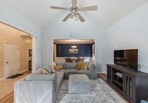 Quaint homey cottage style house in Harvest, Alabama