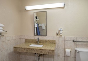 Red Roof Inn Muscle Shoals