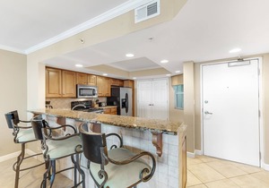 SeaSpray East 323-Luxurious Interior!