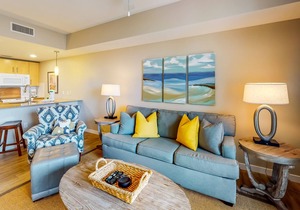 Serene condo with pool, hot tub, balcony, full kitchen, golf, tennis