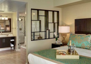 Summer Bay Resort 3br suite, Saturday check-in