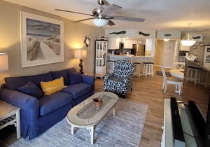 Sun, Fun, White Sand Beaches and Ocean Breezes! Do it all at The Summerhouse! in Panama City Beach