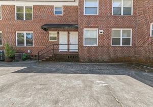 This apartment is a 2 bedroom(s), 1 bathrooms, located in Jacksonville, FL. in Jacksonville