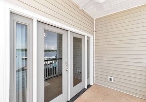 Waterfront Getaway at Lake Martin – Deep Water Access & Breathtaking Views