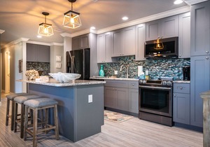 Waters Edge 102N · 1-Mo Winter Min · Gulf Pool