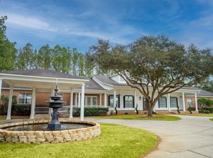 Oak Fountain | Grand Bay