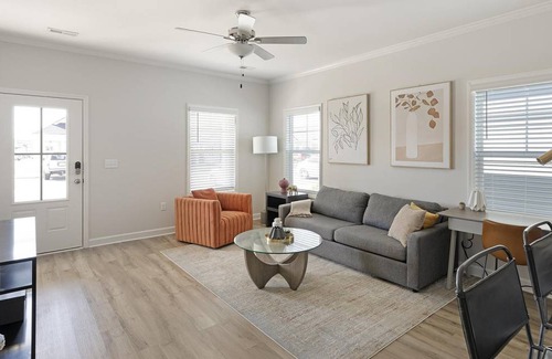 Huntsville Apartment | 108 m² Apartment ∙ 2 bedrooms ∙ 4 guests