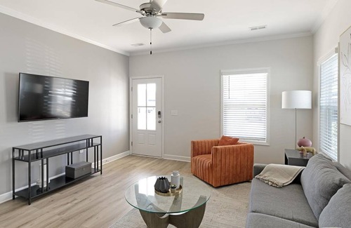 Huntsville Apartment | 108 m² Apartment ∙ 2 bedrooms ∙ 4 guests