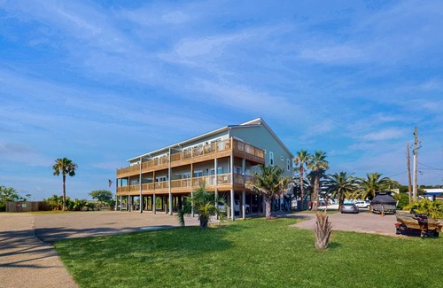 Dauphin Island Condo | 112 m² Condo ∙ 2 bedrooms ∙ 6 guests
