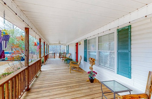 Green Pond House | 118 m² House ∙ 3 bedrooms ∙ 6 guests