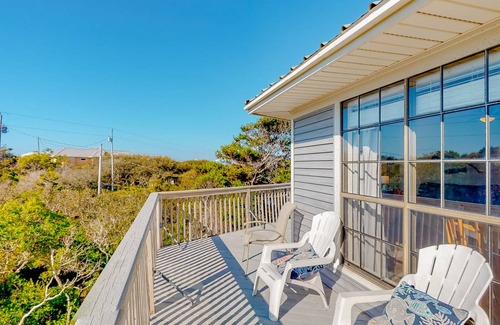 Surf Side Shores House | 187 m² House ∙ 4 bedrooms ∙ 16 guests