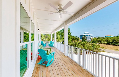 Surf Side Shores House | 197 m² House ∙ 5 bedrooms ∙ 10 guests