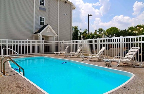 Normal Hotel | 2-Star Hotel ∙ Microtel Inn & Suites Huntsville