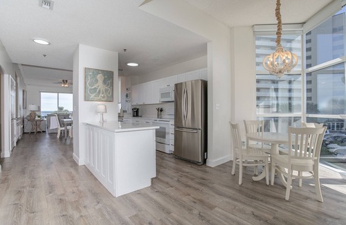 Ono Island Condo | 2000sqft Beachfront Beauty on Perdido Key.