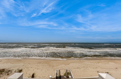 Surf Side Shores House | 232 m² House ∙ 5 bedrooms ∙ 14 guests