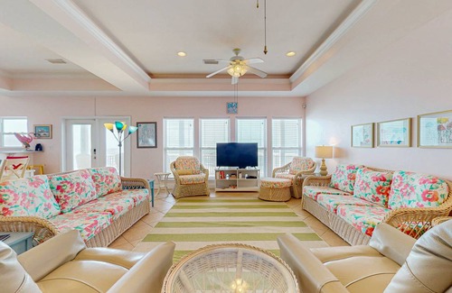 Surf Side Shores House | 232 m² House ∙ 5 bedrooms ∙ 14 guests