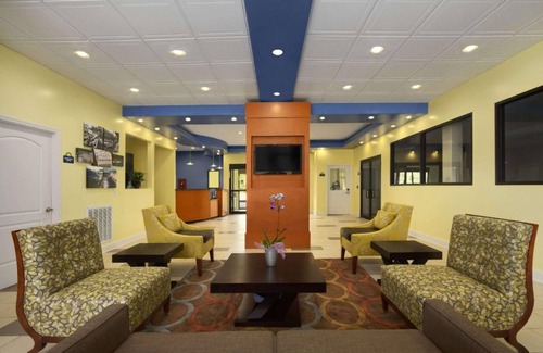 Fultondale Hotel | 27 m² Hotel ∙ 127 guests