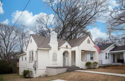 Norwood House | 28th Street Historic at Norwood