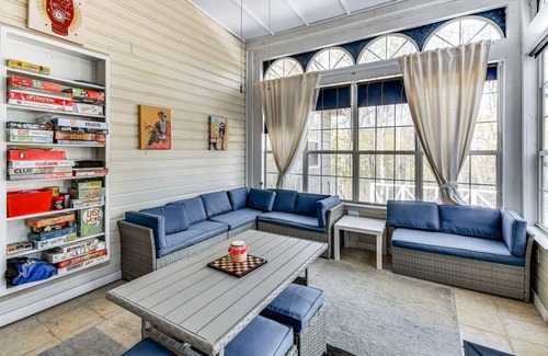 Tallassee House | 325 m² House ∙ 5 bedrooms ∙ 12 guests