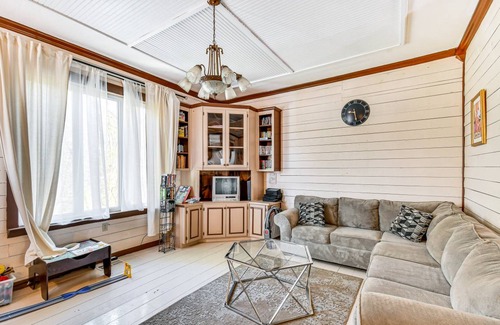 Tallassee House | 325 m² House ∙ 5 bedrooms ∙ 12 guests