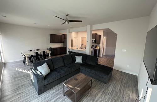 Normal House | 4-Bedroom Home in Northwest Hunstville
