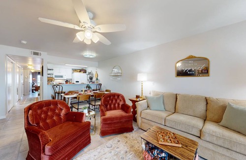 Ono Island Condo | 77 m² Condo ∙ 1 bedroom ∙ 6 guests