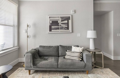 Huntsville Apartment | 93 m² Apartment ∙ 2 bedrooms ∙ 4 guests