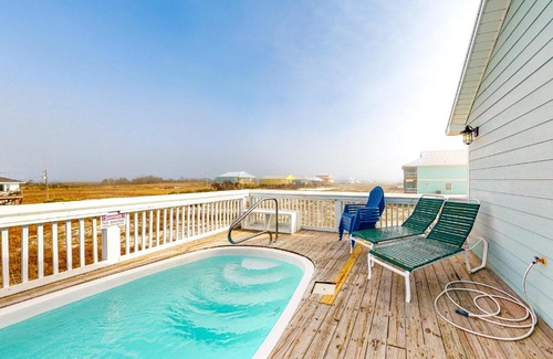 Fort Morgan House | A Wave From It All