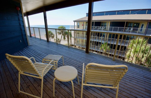 Gulf Shores Apartment | Apartment ∙ 2 bedrooms ∙ 6 guests