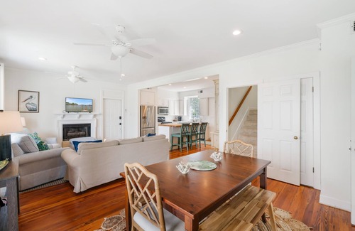 Dauphin Island House | Beautiful home with gorgeous bay view!