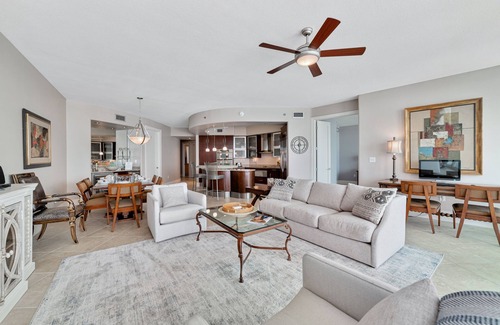 Orange Beach East Condo | Bella Luna 1009-Luxury Condo-Great Views-Walk to Flora-Bama-Boaters Heaven!