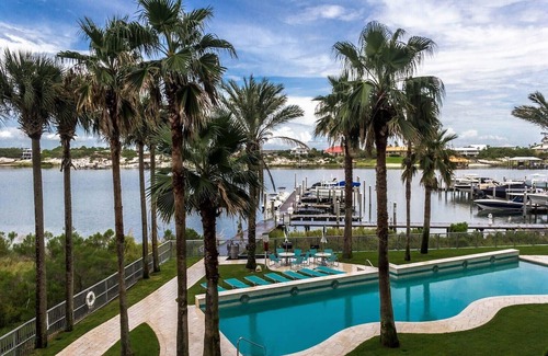Orange Beach East Condo | Bella Luna 201- High end Luxury-Walk to Flora-Bama-Boaters Paradise-Amazing View