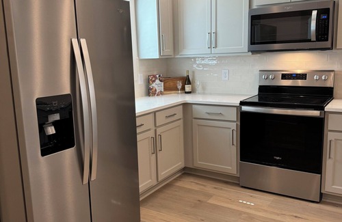 Auburn House | Brand New AUsome Townhome near Auburn University