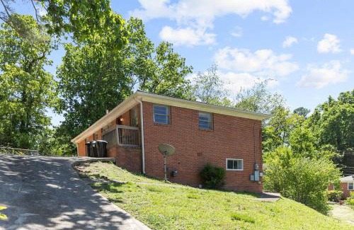 New Castle House | Broadmoor Bungalow - Unit A