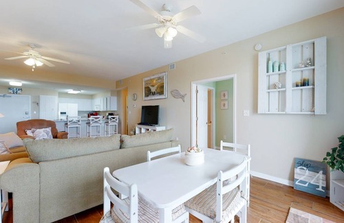 Fort Morgan Pines Condo | Condo ∙ 2 bedrooms ∙ 4 guests