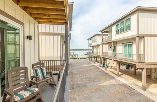Gulf Shores House | Cottage At the Helm