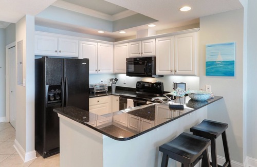 Gulf Shores Condo | CRYSTAL SHORES PENTHOUSE