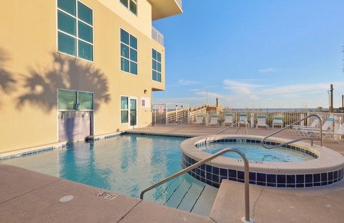 Gulf Shores Condo | CRYSTAL SHORES PENTHOUSE