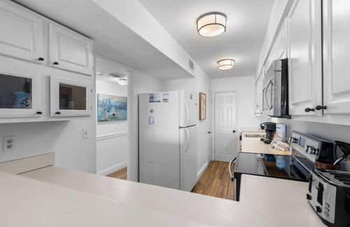 Gulf Shores Condo | Edgewater 41 -Beach~ Food~ & True Southern Hospitality! Discover why Gulf Shores
