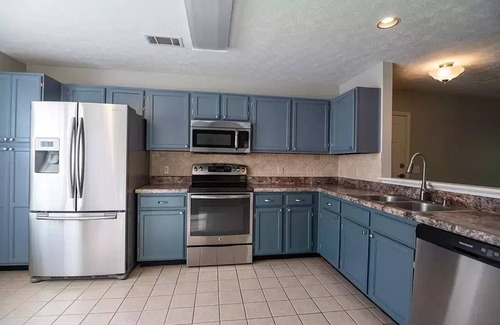 Dadeville Condo | Ground floor Lake Martin Condo!