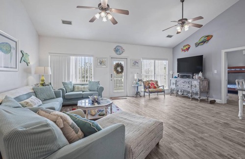 Surf Side Shores House | House ∙ 4 bedrooms ∙ 12 guests