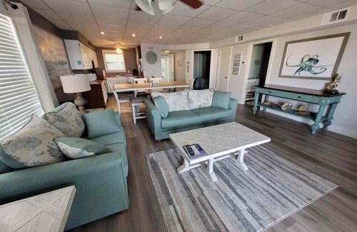 Gulf Shores Apartment | Lagoon Landing 207, 2 Bedroom, 2 Bathroom, Sleeps 6