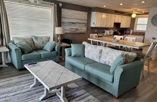 Gulf Shores Apartment | Lagoon Landing 207, 2 Bedroom, 2 Bathroom, Sleeps 6