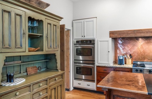 Arley House | Live the Lake Life - Paddle, Play, Relax: The perfect Lakefront Getaway!