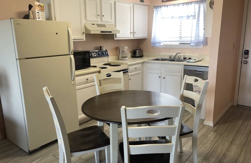 Gulf Shores Condo | Newly decorated with a beautiful view of the Lagoon!