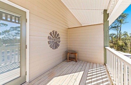 Cotton Bayou House | Outdoor Pool | Family Friendly Near Beach | My Beach Getaways